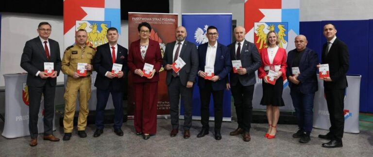 Opolski Urząd Wojewódzki: Praktyczne szkolenia z bezpieczeństwa w Prudniku - Opolskie