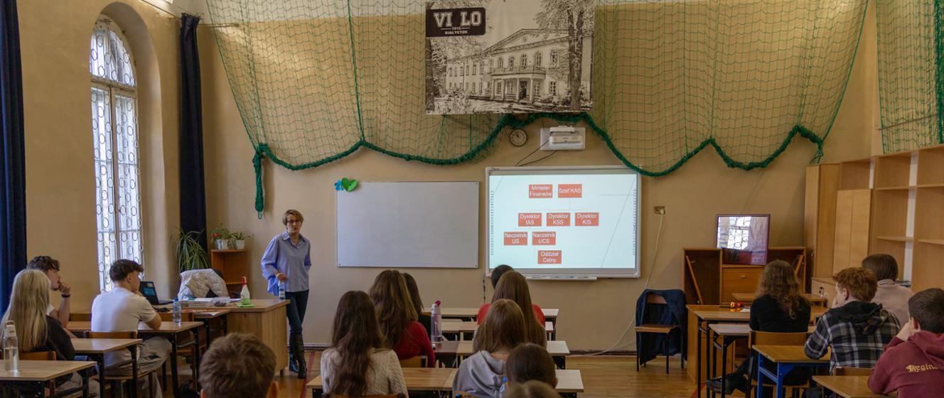 Edukatorzy KAS w Białymstoku uczą przyszłych przedsiębiorców o podatkach i e-PIT - Ludzie i miejsca