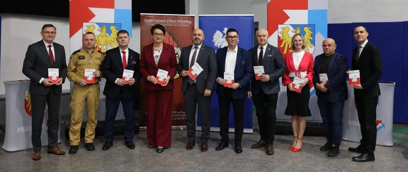 Kampania „Bądźmy świadomi i gotowi” w Prudniku – praktyczne przygotowanie na sytuacje kryzysowe - Opolskie