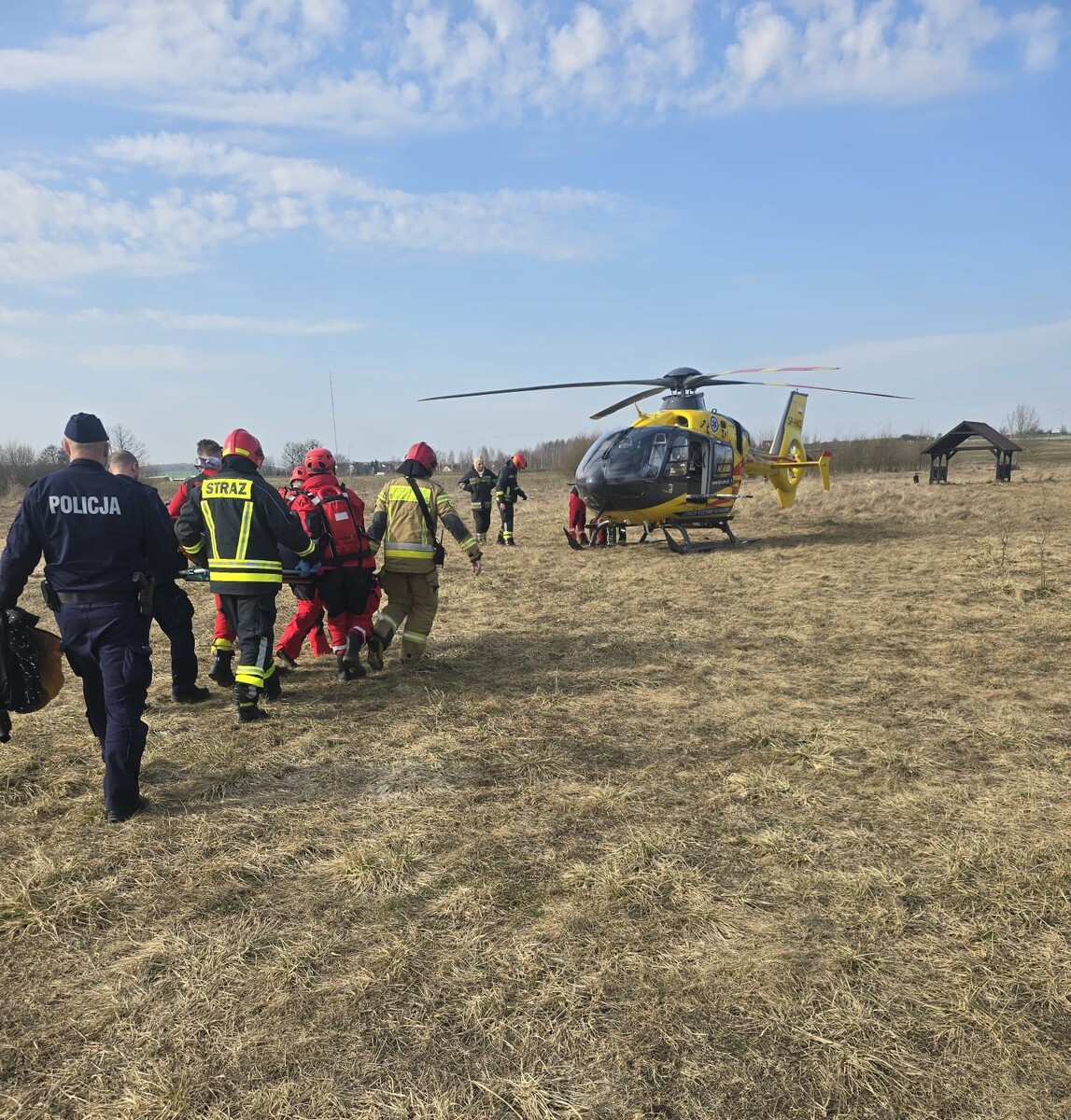 Policjanci uratowali wychłodzonego mężczyznę na jeziorze w Olsztynie - Kujawsko-Pomorskie