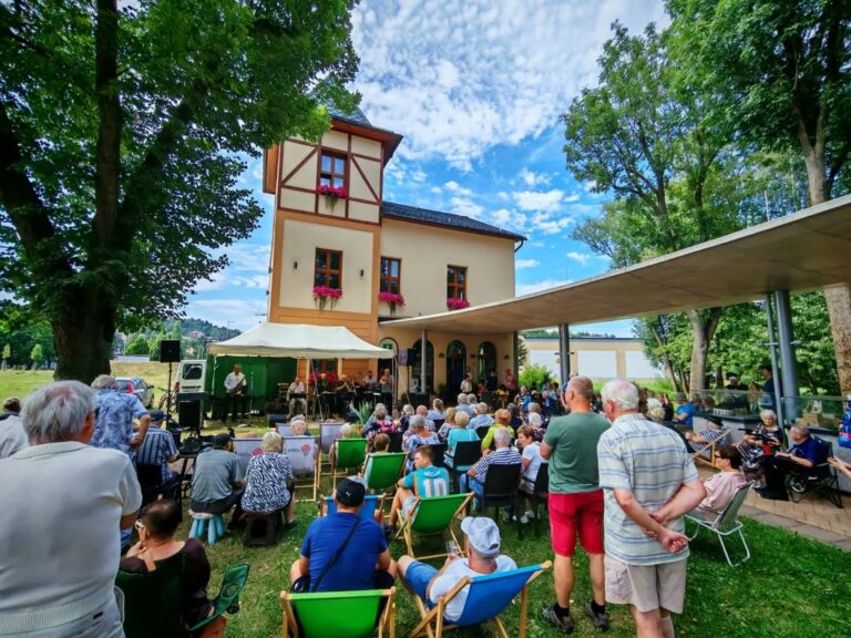Swing i jazz w Běloves: Występ Swing Sextetu Náchod - Czechy