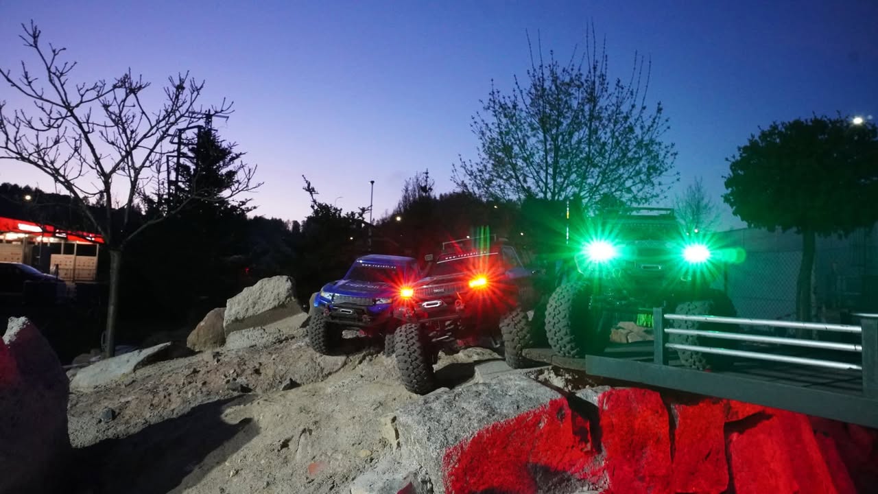 Halloweenskie zakończenie sezonu RC w Náchodzie - Paragraf